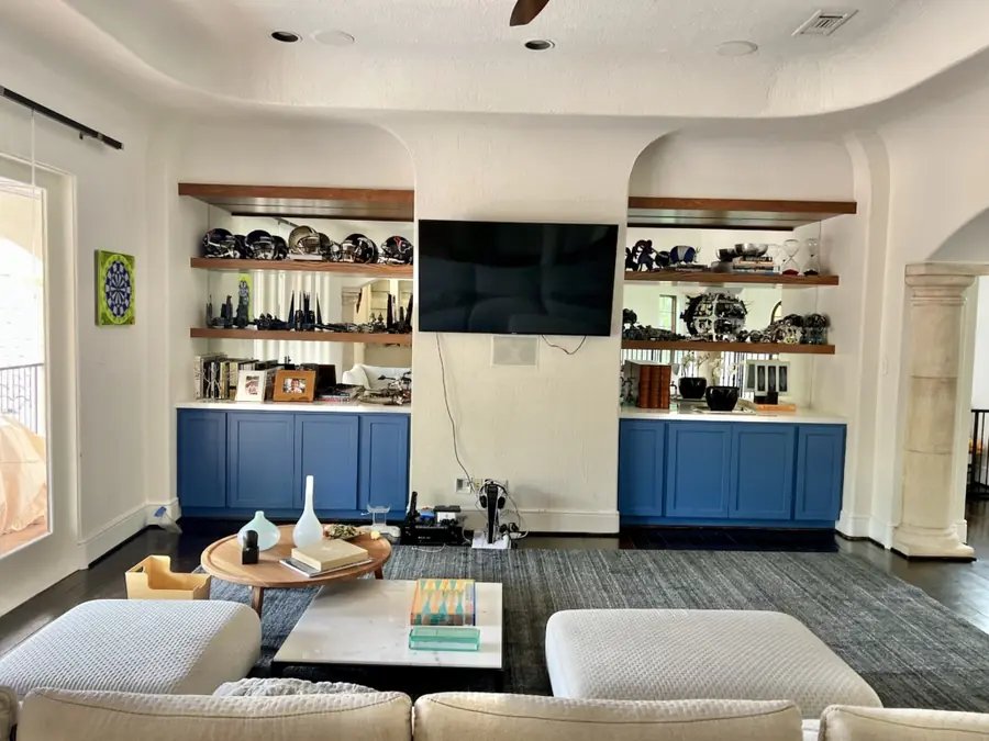 TV Shelves